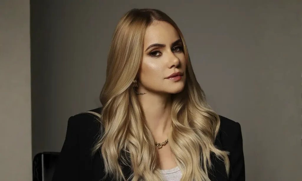 Lais Bianchessi confirma participação no Ivete Clareou e anuncia novo single de pagode romântico