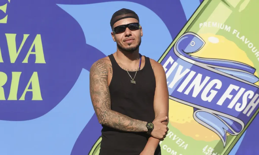 Lolla: Pedro Waddington, 2ZDinizz, Sarah Aline, Giovana Lima e mais famosos marcam presença no espaço Flying Fish