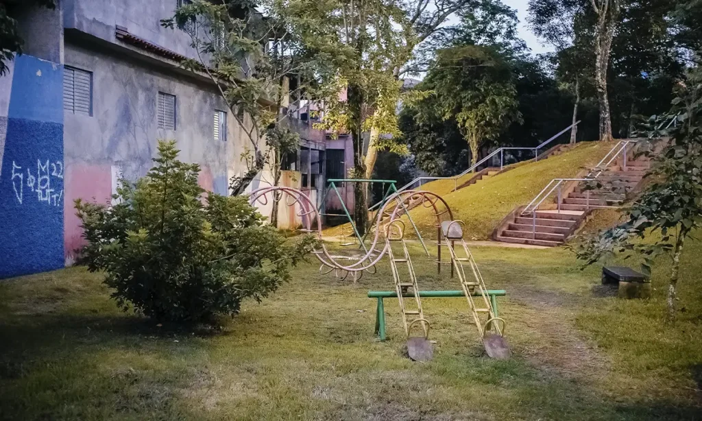 Marcelo Lima assina ordem de serviço para revitalização da Praça Carmen Beltran Martins no Botujuru