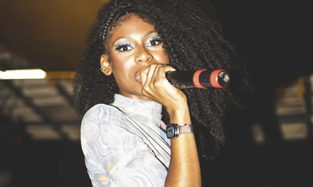 Mês da Mulher: STM e CPTM promovem show de hip hop com MC Soffia Mês da Mulher: STM e CPTM promovem show de hip hop com MC Soffia