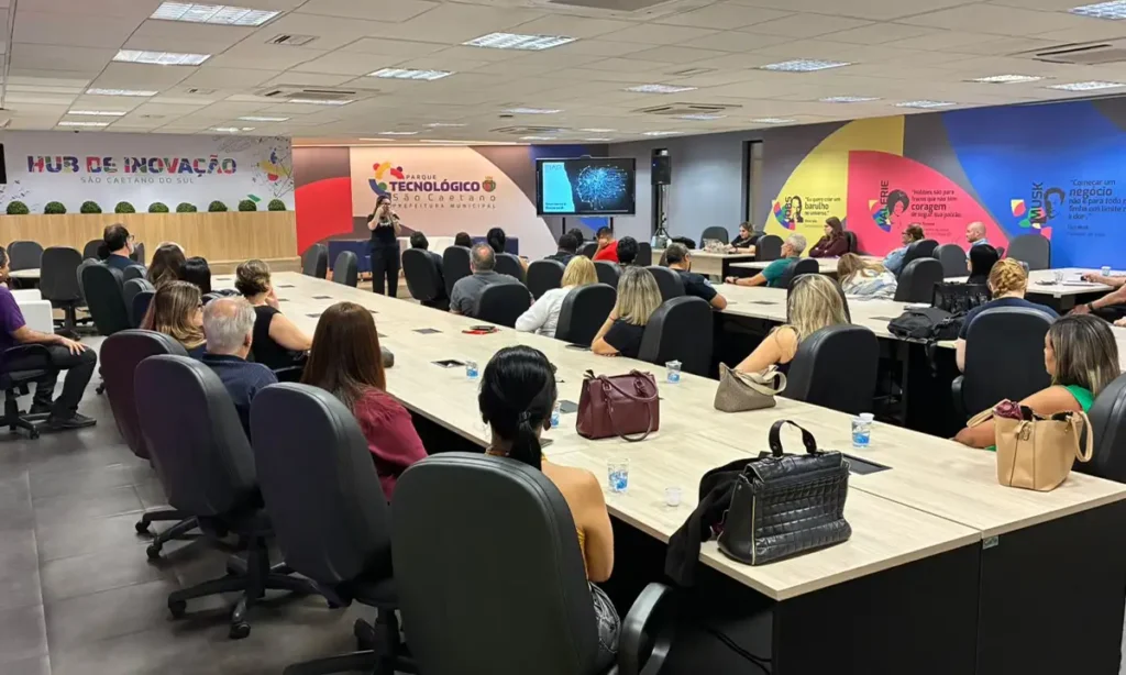 Parque Tecnológico de São Caetano capacita servidores para modernizar gestão pública com IA Parque Tecnológico de São Caetano capacita servidores para modernizar gestão pública com IA
