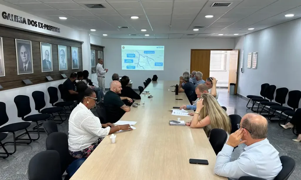 Prefeitura de São Caetano detalha avanço das obras do Programa Drenar em reunião com Conselho da Cidade Prefeitura de São Caetano detalha avanço das obras do Programa Drenar em reunião com Conselho da Cidade