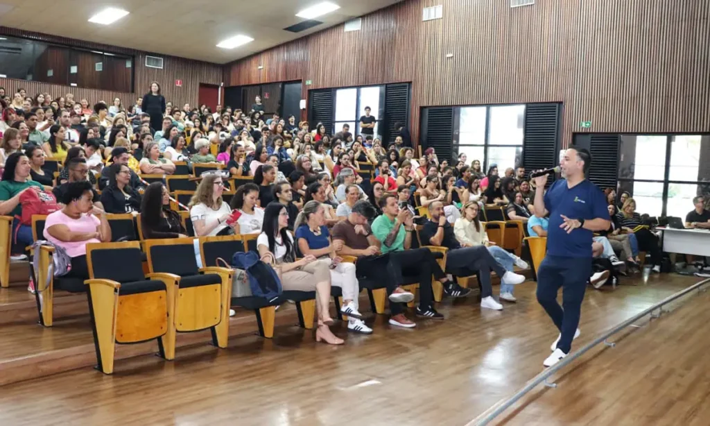 Reforço nas escolas Santo André contrata mais de 600 profissionais para a rede municipal de educação