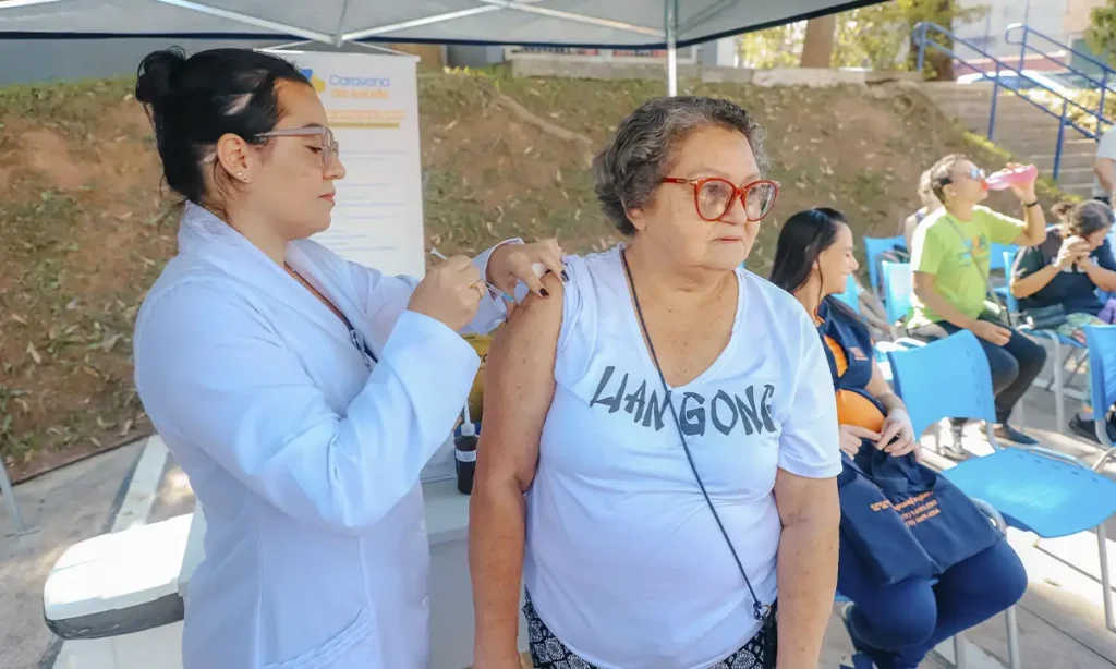 São Bernardo antecipa campanha e é a primeira cidade do Estado a vacinar contra a gripe São Bernardo antecipa campanha e é a primeira cidade do Estado a vacinar contra a gripe