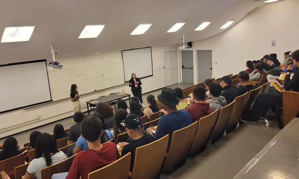 São Bernardo expande projeto “Juventude e Cidadania” e leva estudantes do Pós-Balsa à UFABC São Bernardo expande projeto "Juventude e Cidadania" e leva estudantes do Pós-Balsa à UFABC