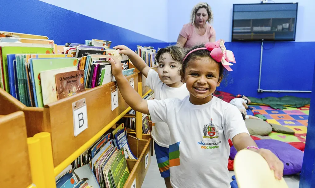 São Bernardo vira o jogo Alfabetização dispara e cidade assume liderança educacional em SP