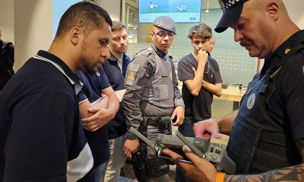 São Caetano reforça vigilância aérea com nova certificação de operadores de drones no Smart Sanca