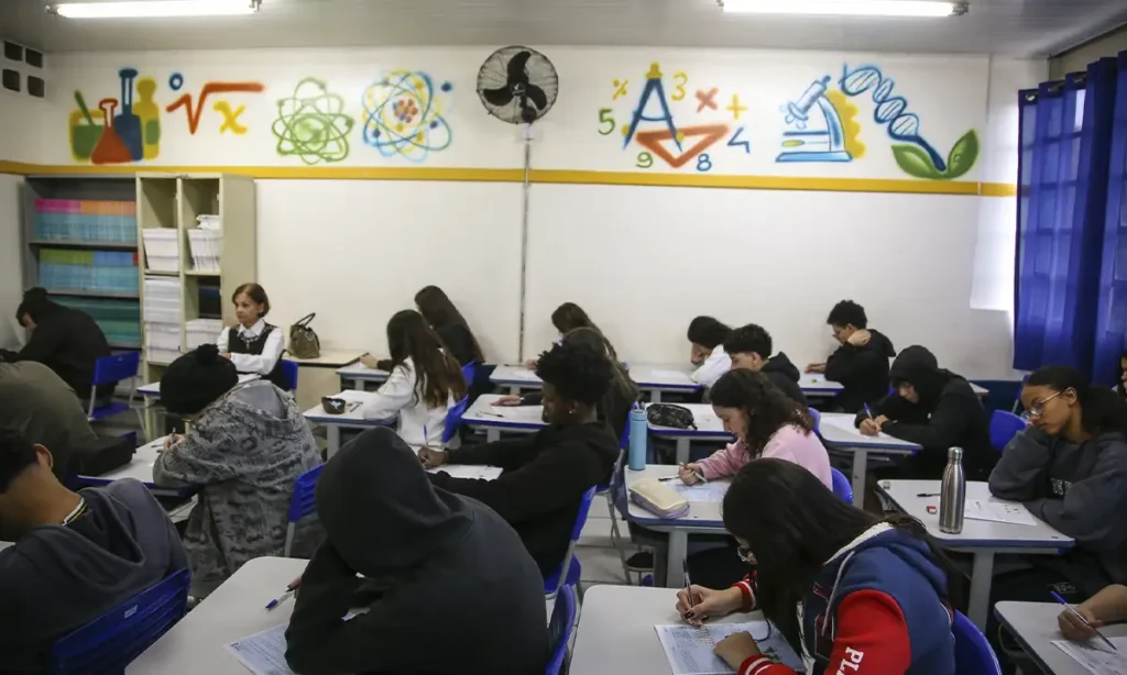 Secretaria da Educação de SP registra avanço em Português e Matemática em todas as séries do Fundamental