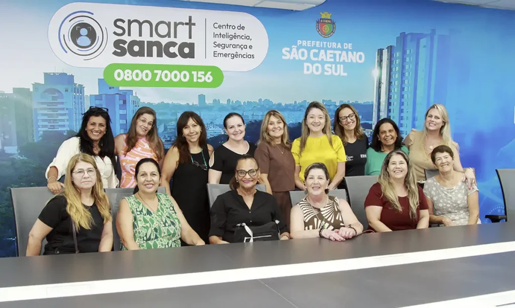 Terceira idade de São Caetano conhece tecnologias de segurança do Smart Sanca Terceira idade de São Caetano conhece tecnologias de segurança do Smart Sanca