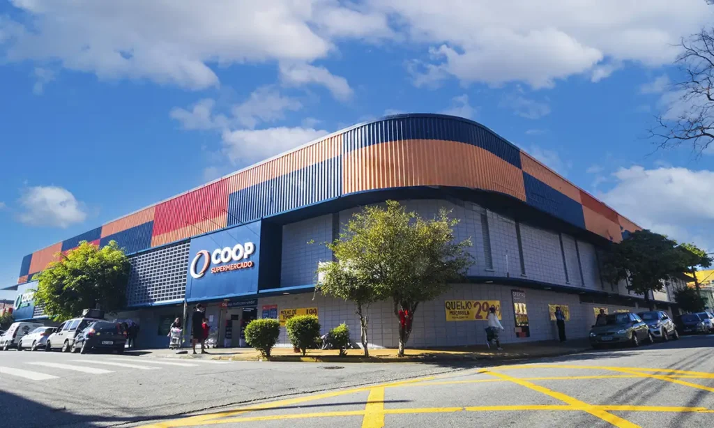 Dia Coop une solidariedade e preços baixos para bater recorde de doações no ABC