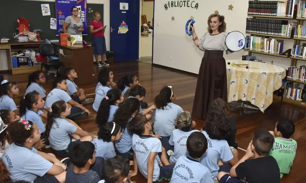 Bibliotecas de Santo André recebem contação de histórias e sarau