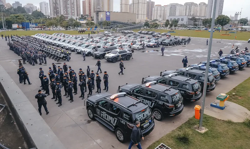 Com helicóptero Águia da PM, Operação Grande Envergadura amplia segurança em São Bernardo