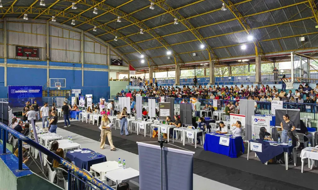 Diadema realiza maior Feirão de Empregos da história com quase 10 mil vagas nesta quinta