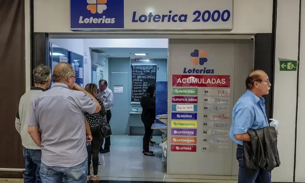 Mega-Sena acumula e próximo sorteio terá prêmio especial de R$ 300 milhões Mega-Sena acumula e próximo sorteio terá prêmio especial de R$ 300 milhões