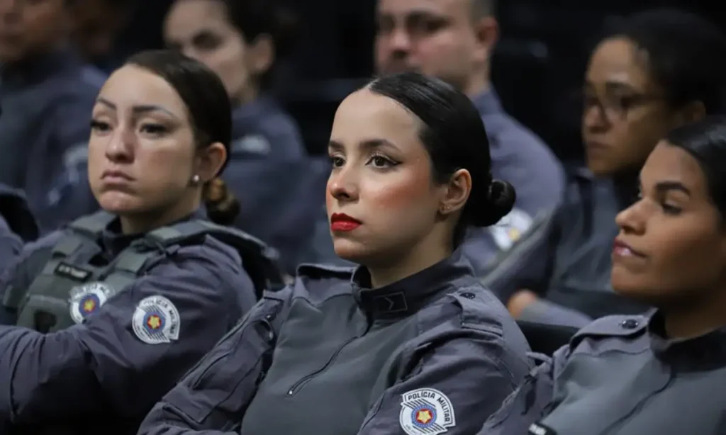 PM de São Paulo treina policiais para o Espaço Lilás, novo serviço de acolhimento a mulheres agredidas