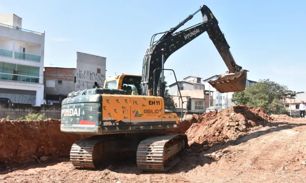 Santo André recebe secretária de Estado e avança em projeto de R$ 116 milhões no Córrego Taioca
