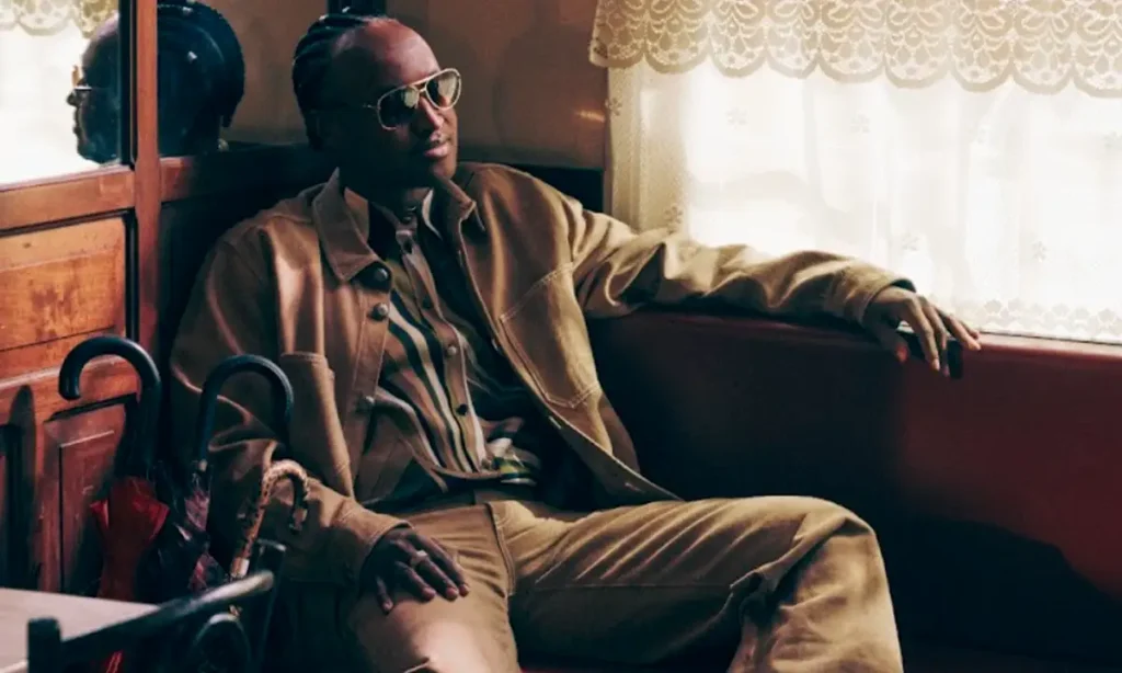 Thiaguinho transforma álbum em cinema e lança o filme-concerto ‘Bem Black’ no YouTube